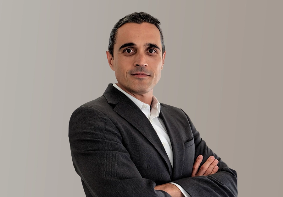 Incorporación Alberto Angón