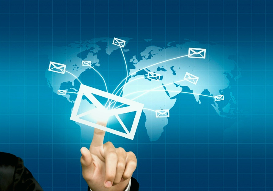 Reducir riesgos legales en comunicaciones corporativas con email certificado